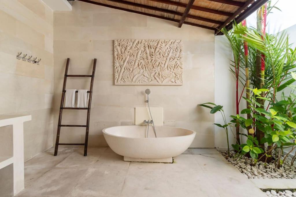 Villa West Indies Ubud, Close To Ubud Center Ngoại thất bức ảnh